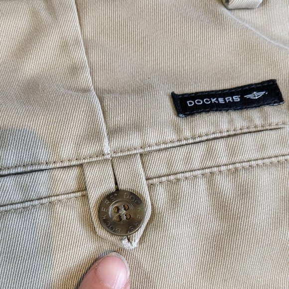 Men’s Tan Docker’s D2 34 x 32 Fair condition! - Picture 15 of 16